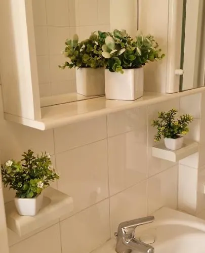 Town 2 ゲストハウス 4*